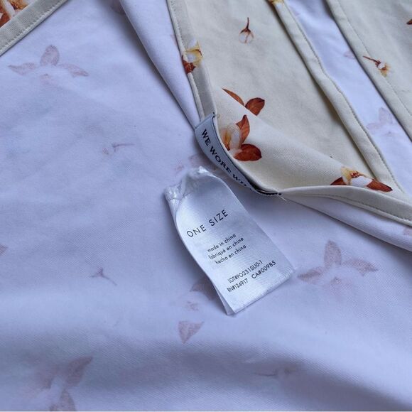 WeWoreWhat Flowers Bandana Head Scarf NWOT We Wore What cream microfloral - Picture 4 of 5